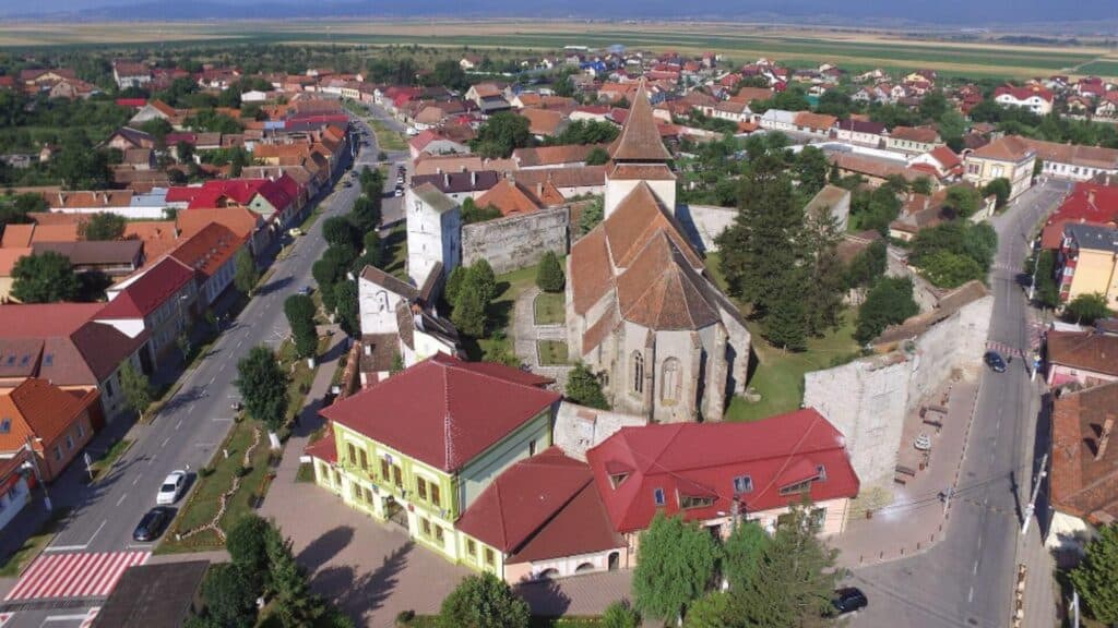 Localitățile românești care strălucesc prin autonomie financiară și nu depind de fonduri guvernamentale