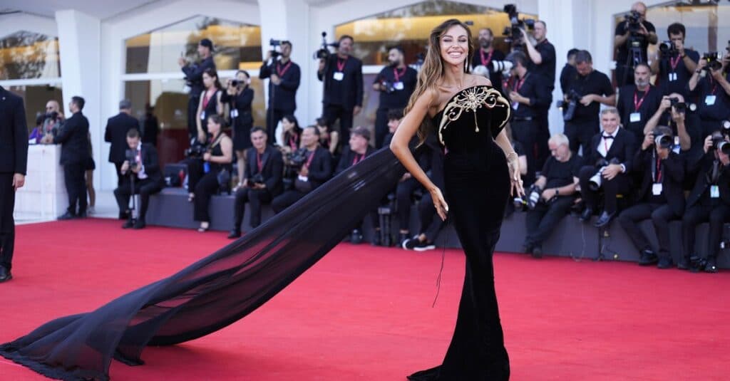 Mădălina Ghenea, panică în Italia: A fugit după taxiul unei șoferițe