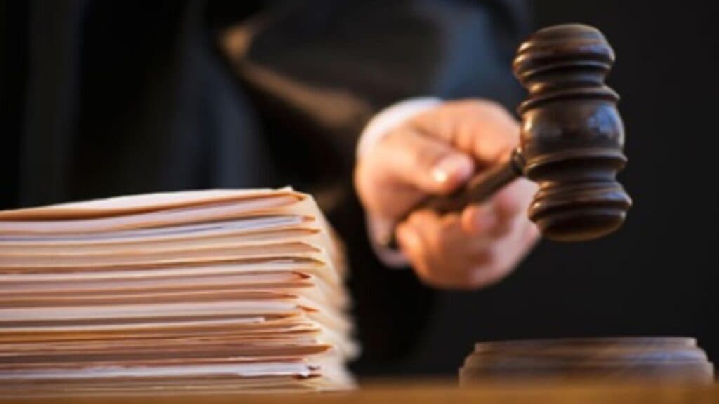 Judecătorii se confruntă cu agresiuni fără precedent în sălile de judecată