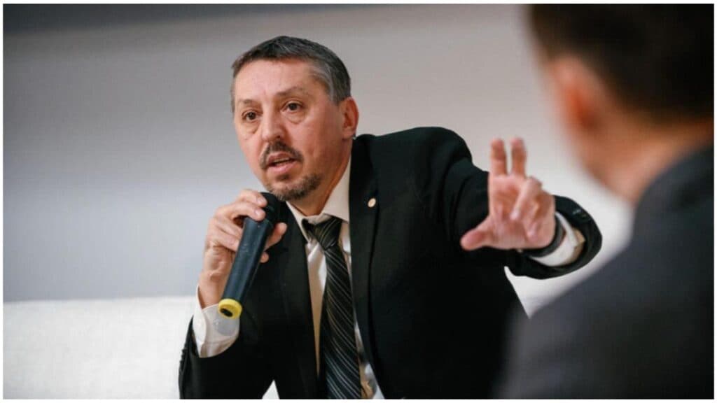 Ministrul Educației, prezent la întâlnirea Uniunii Studenților din România: ”Ne îndreptăm spre fonduri europene pentru sprijinul bursier.”