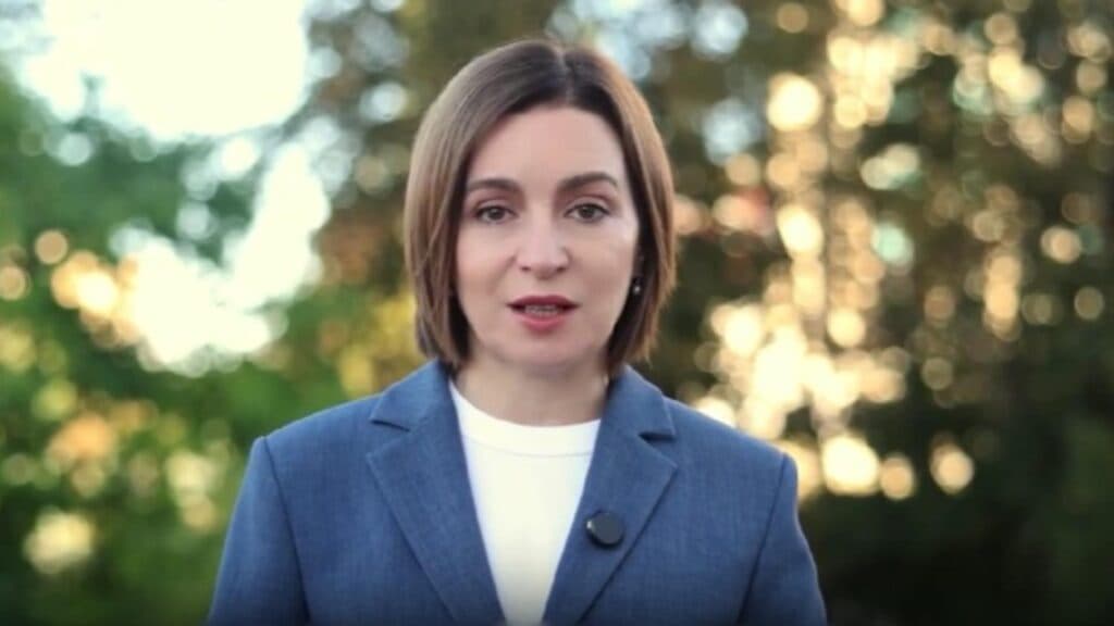 Moldova își conturează destinul prin votul de mâine. Tensiuni în creștere peste Prut, temeri de violențe pe străzi