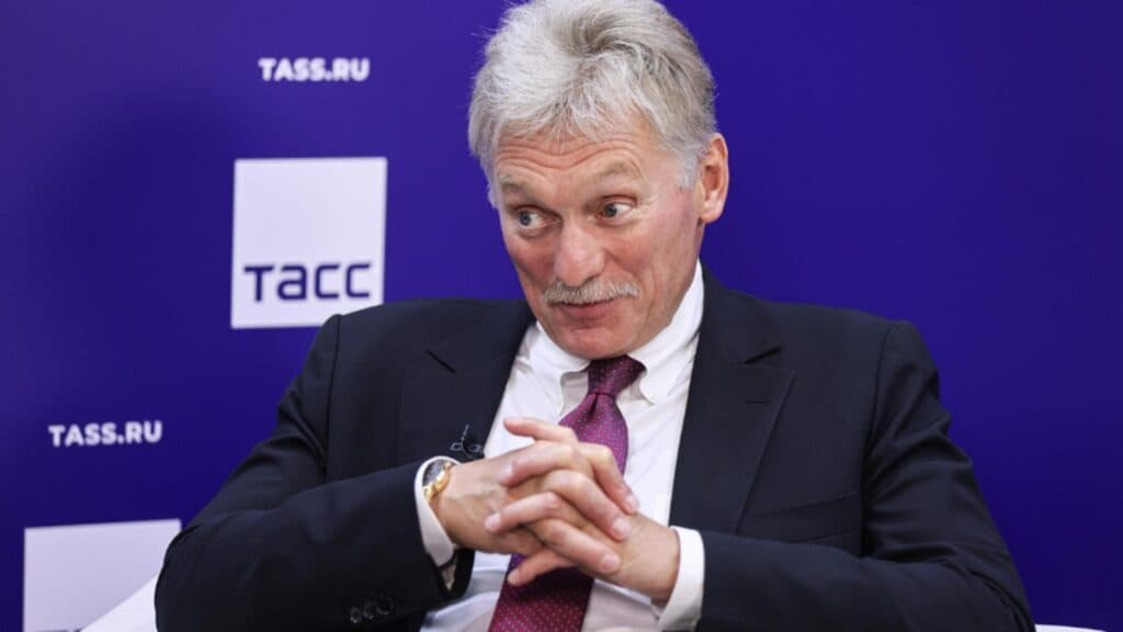 Moscova reacționează la avertismentele NATO, etichetându-le drept „isterie”