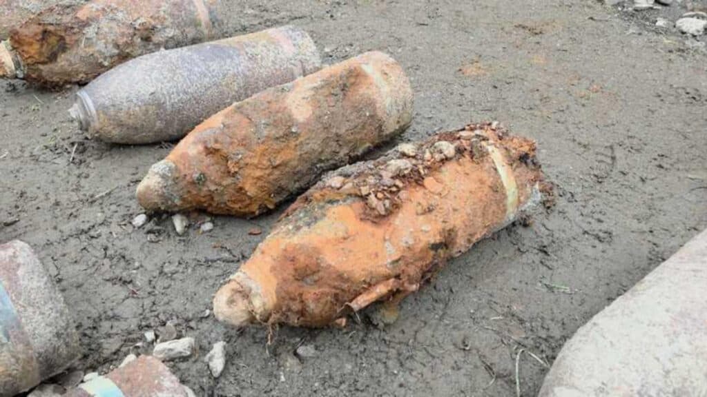 Obiecte explozive din Primul Război Mondial descoperite în urma inundațiilor și distruse de echipele de pirotehniști