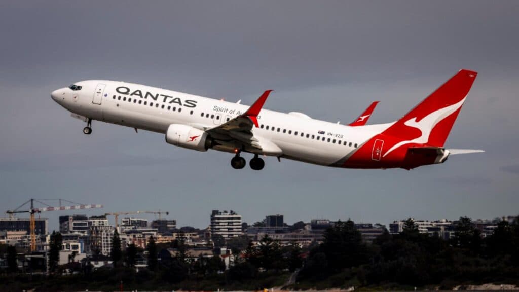 Alertă pe o cursă Qantas: suspiciuni de foc în cală, aterizare de urgență efectuată