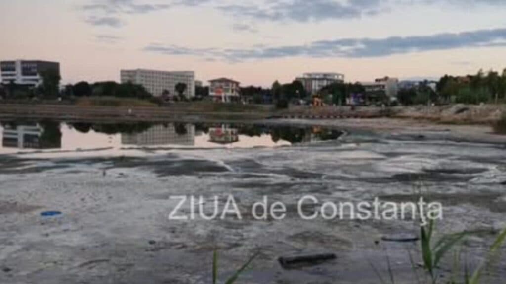 Peisaje șocante la Techirgiol: cum a fost lăsat lacul să sece. Vederi uimitoare