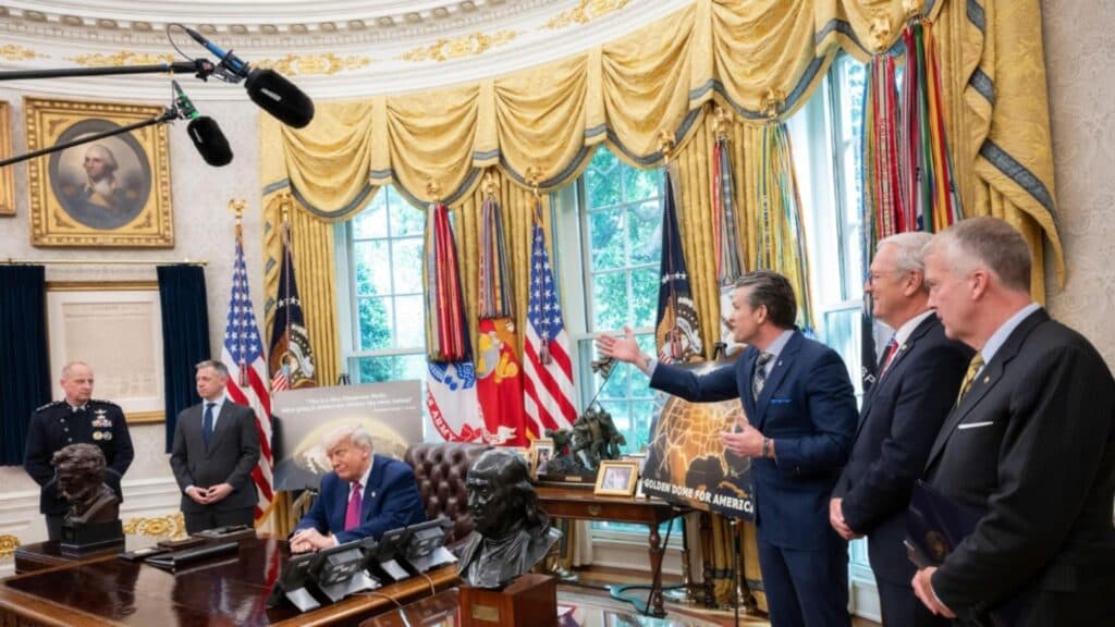Pentagonul solicită o dublare a producției de rachete de către industria americană pentru a se pregăti în fața unei posibile confruntări cu China