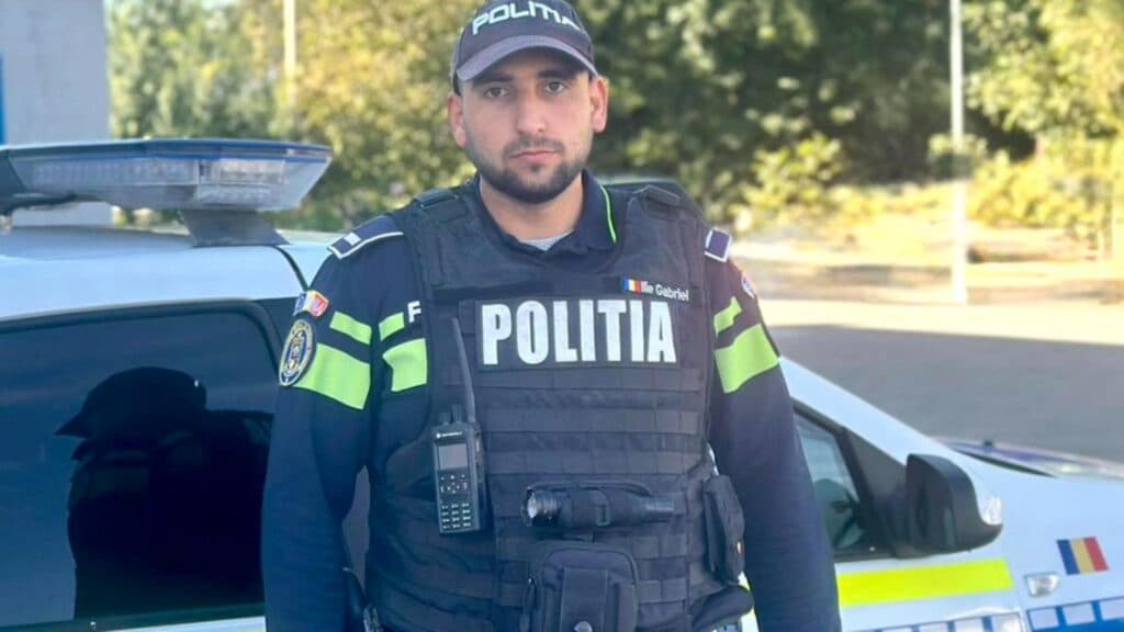 Tânărul polițist de 21 de ani din Săveni, salvatorul unui copil cu traumă craniană