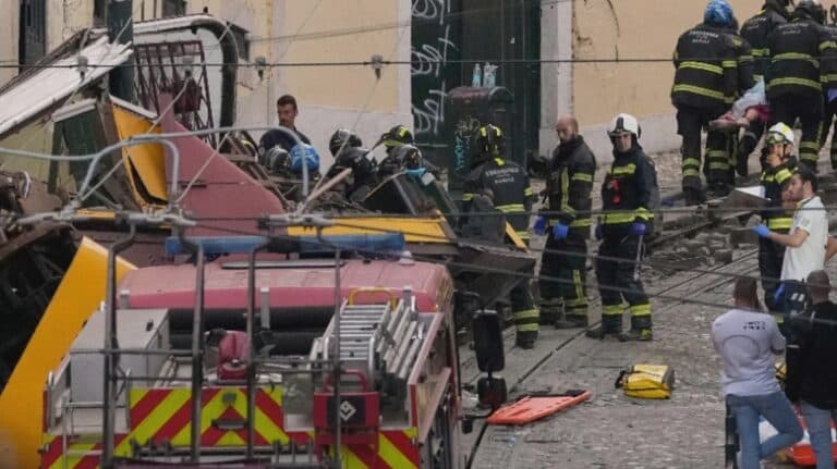 Portugalia în LACRIMI după tragedia funicularului Gloria, care a făcut 15 victime