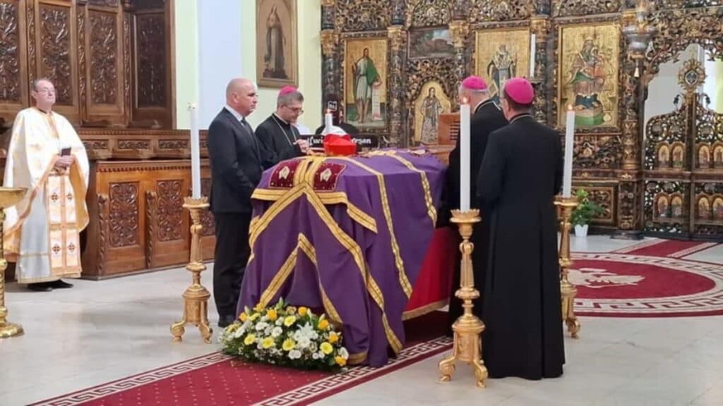 Ilie Bolojan, omagiu adus Cardinalului Lucian Mureșan la Blaj, în timp ce Nicușor Dan va fi prezent doar la ceremonie