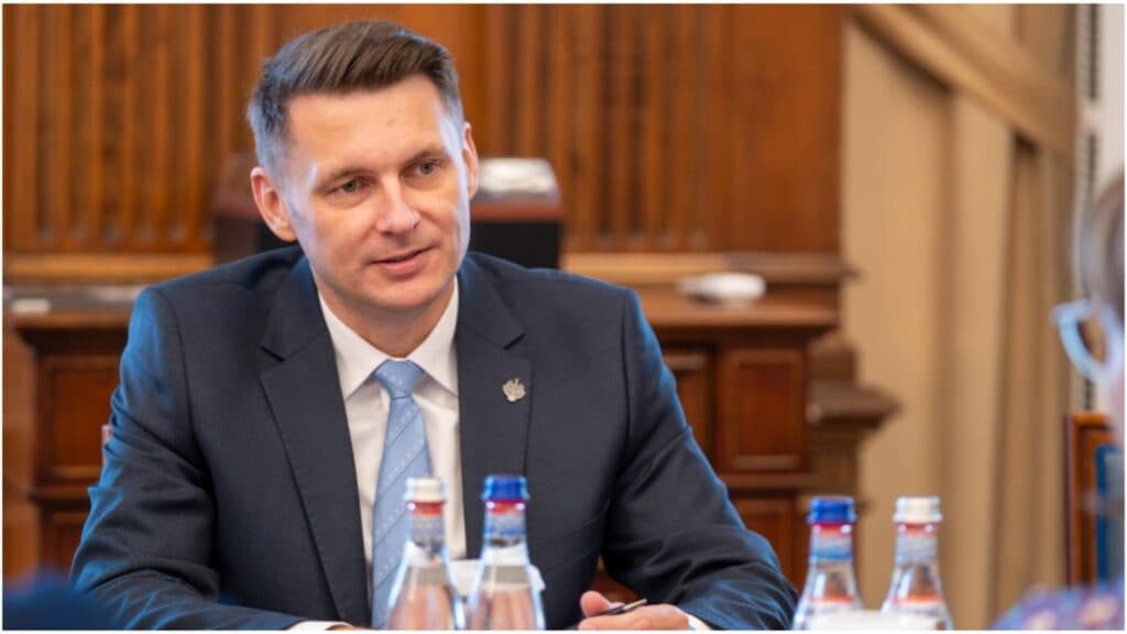 Președintele Senatului afirmă: „Coaliția trebuie să continue, indiferent de circumstanțe.”