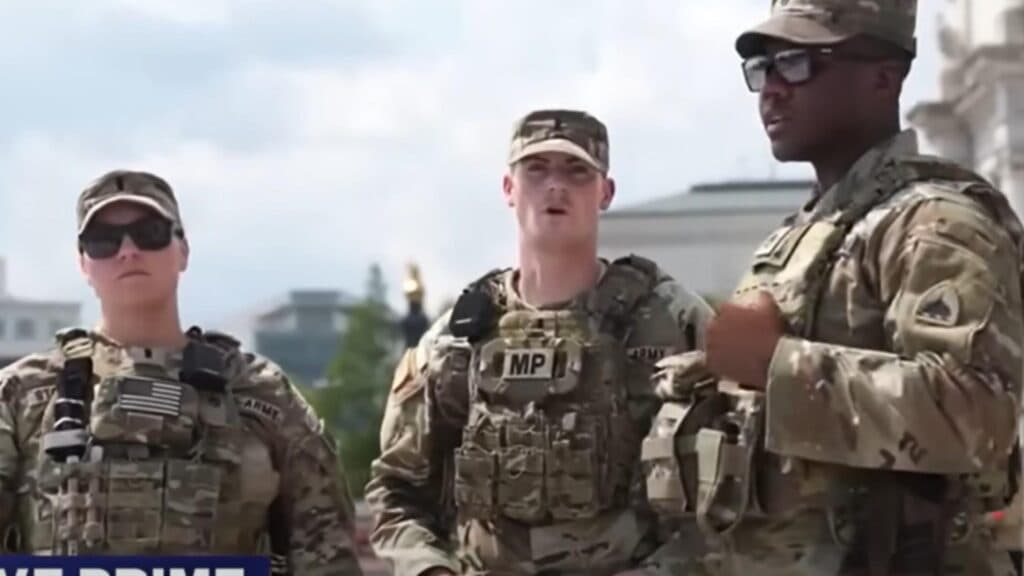 Demonstrație la Washington, D.C., împotriva deciziei lui Trump de a mobiliza Garda Națională în oraș