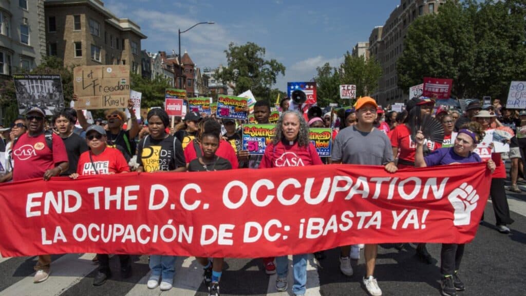 Manifestări de amploare împotriva lui Trump în Washington. Cetățenii își exprimă indignarea față de desfășurarea trupelor în capitala americană