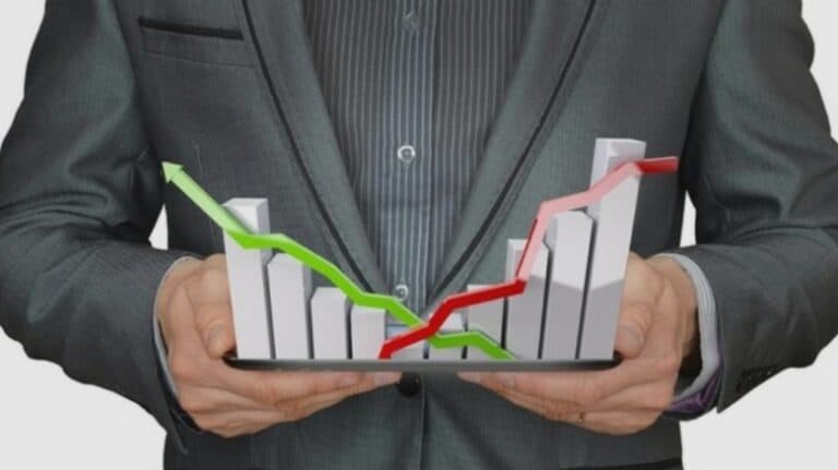 Analiza unui expert financiar: „Economia este de 3-4 ori mai mică decât estimările oficiale.”
