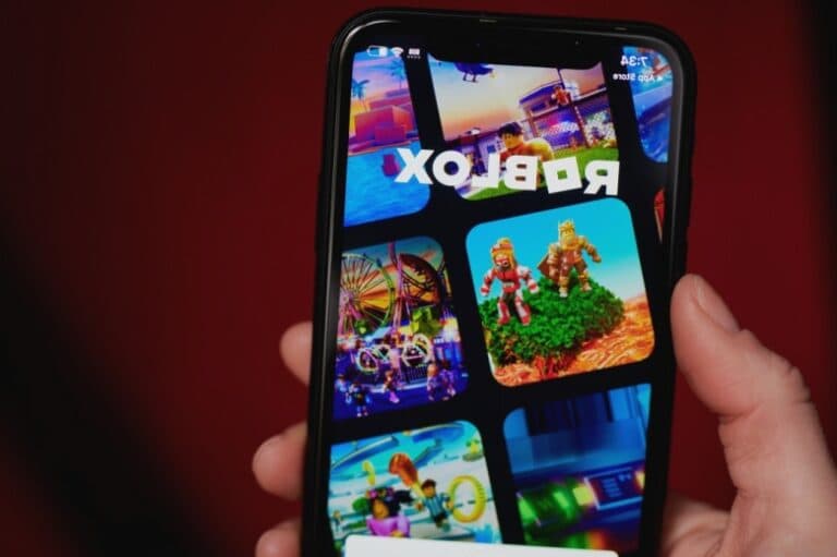 Roblox dezvăluie un nou flux de scurtmetraje pentru momentele de joc, instrumente inovatoare de inteligență artificială pentru creatori și multe altele