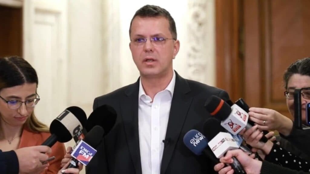 România a livrat 23 de cutii cu echipamente militare Ucrainei, dar detaliile rămân confidențiale. Moșteanu, declarație surprinzătoare: “Nu este indicat să faci publicitate…”