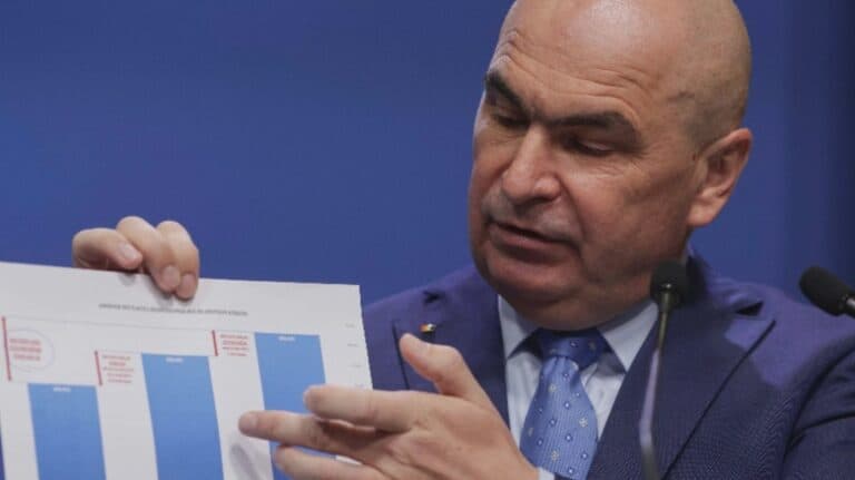Românii, confruntați cu povara cheltuielilor bugetare. Taxele impuse de Guvernul Bolojan sunt dezvăluite
