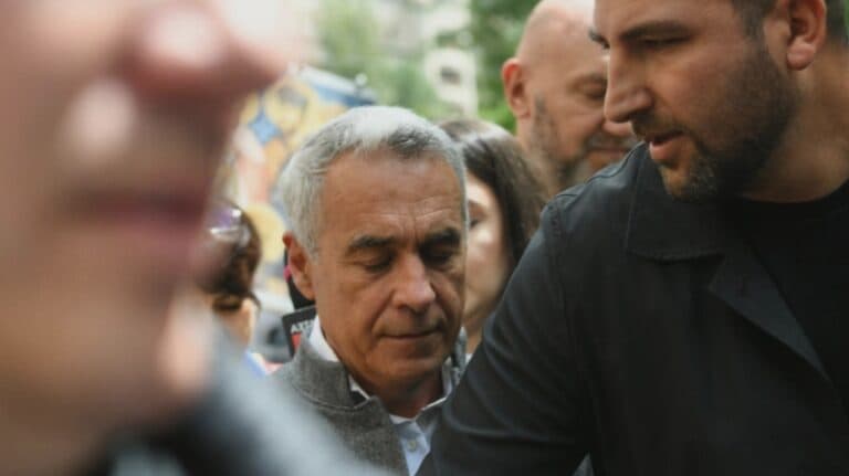 Călin Georgescu, în fața unei noi oportunități: avocații săi contestă decizia de control judiciar