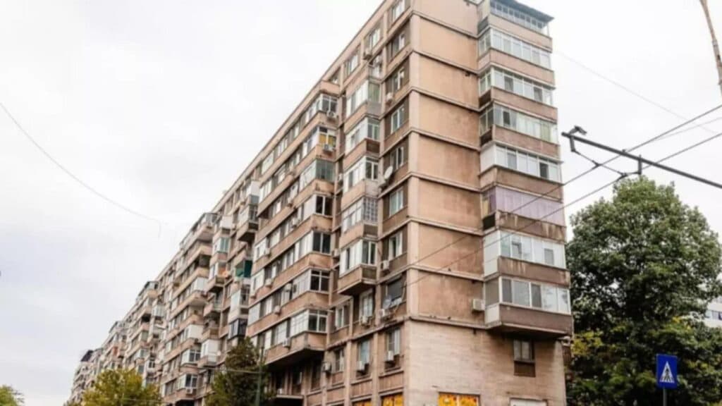 Transformări surprinzătoare pentru locatarii de la bloc: Cum pot fi utilizate fondurile asociației