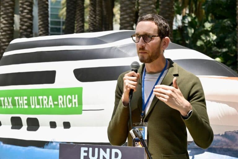 Scott Wiener și lupta sa pentru transparența riscurilor provocate de tehnologiile avansate