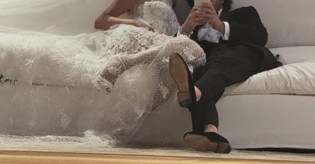 Selena Gomez strălucește la o nuntă de 5 milioane de dolari! Primele instantanee de la ceremonia grandioasă