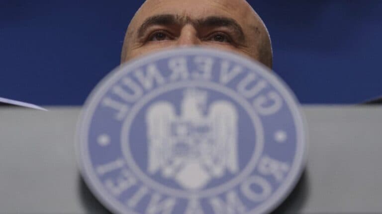 Bolojan, surprins de efectele reformei sale în administrație, iar Nicușor Dan îi oferă o analiză detaliată