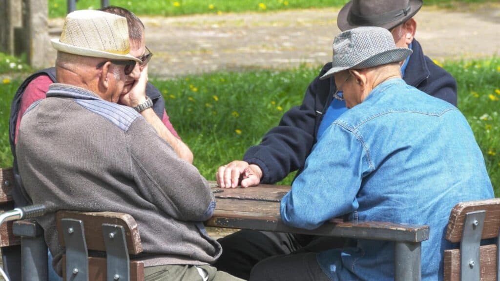 Locul din Europa unde vârstnicii depășesc tinerii muncitori în venituri