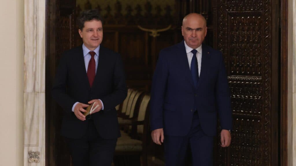 Conflicte în fruntea țării. Nicușor Dan recunoaște că promisiunea de a majora TVA-ul a fost încălcată: “Nu pot să-mi pierd calmul în fața lui Bolojan.”