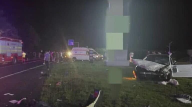 Devastare în Suceava: un conducător auto își pierde viața după un viraj nesemnalizat, fiind lovit cu violență