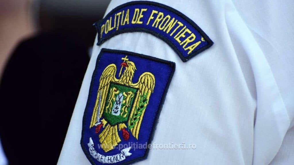 Trei cetățeni ucraineni, reținuți pentru implicarea în activități de trafic de migranți
