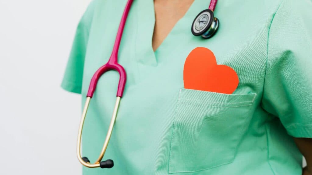 Un cardiolog împărtășește indiciile că inima ta cere o verificare medicală