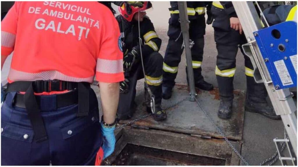 Un muncitor a suferit un accident electric în canalizarea din Galați, fiind salvat la fața locului