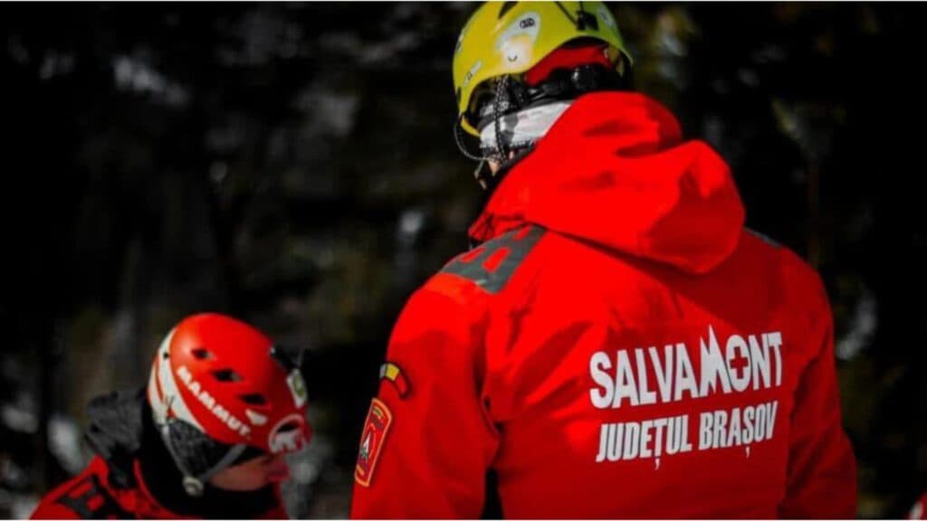 Furtunile au invadat România: Sfaturi utile pentru turiștii montani de la salvamontiști