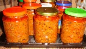 Zacuscă delicioasă cu ghebe: O rețetă de neuitat pe care merită să o adaugi în cămara ta