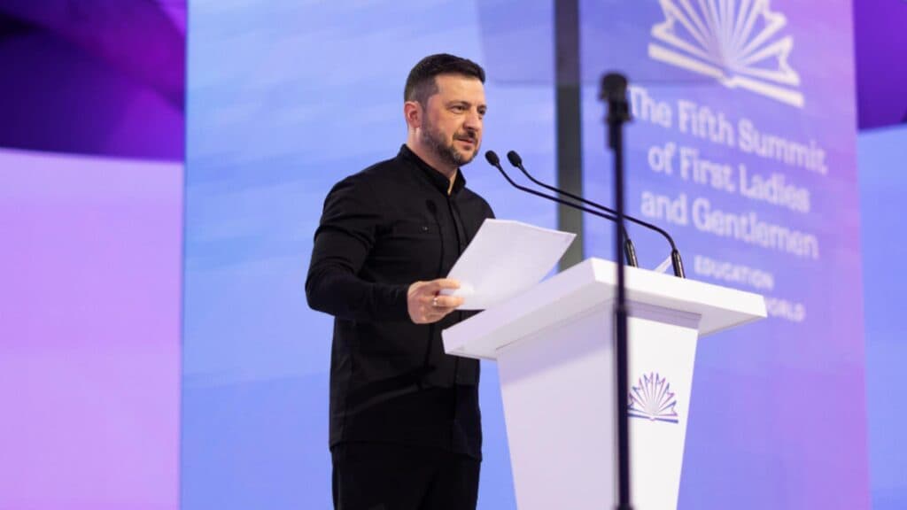Zelenski anunță măriri salariale pentru profesori și burse sporite pentru studenți, în ciuda provocărilor financiare generate de război