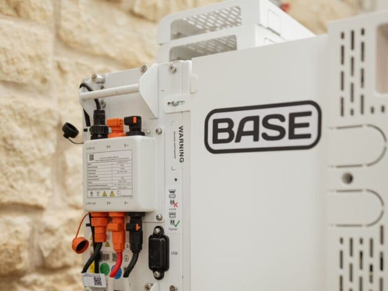 Base Power atrage 1 miliard de dolari pentru a aduce bateriile de acasă în fiecare colț al lumii