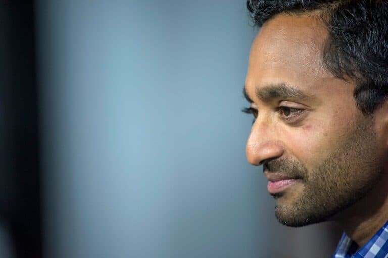 Chamath îi sfătuiește pe investitorii de rând să stea departe de noul său SPAC