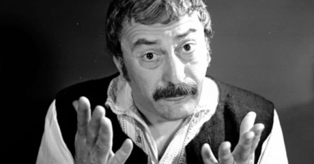 Întrebările neclare privind dispariția prematură a lui Amza Pellea, la doar 52 de ani, persistă. A fost actorul victima unei decizii luate de Elena Ceaușescu?