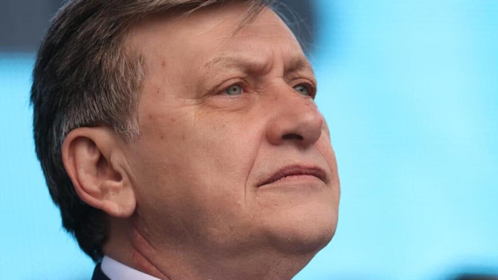 Crin Antonescu analizează vizita Oanei Țoiu în Statele Unite: „Este o provocare să descriu în câteva cuvinte starea actuală a politicii externe românești.”