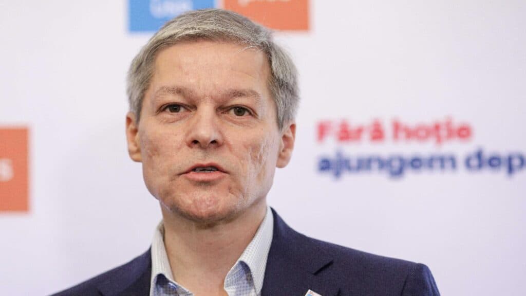 Dacian Cioloș, susținătorul lui Nicușor Dan, avertizează premierul Bolojan: “Fără schimbări prin evoluție, ne îndreptăm spre revoluție.”