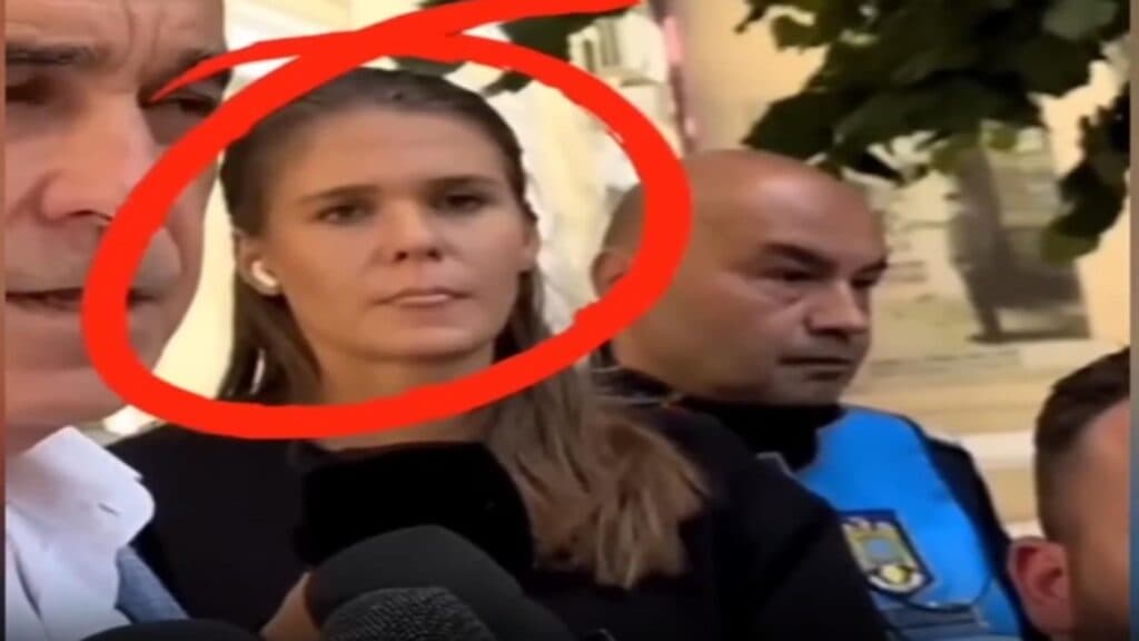 Tensiuni în rândul progresiștilor: Mugur Ciuvică și fiica sa, jurnalistă, sub tirul atacurilor nedrepte asupra suveranismului și al postului Realitatea PLUS