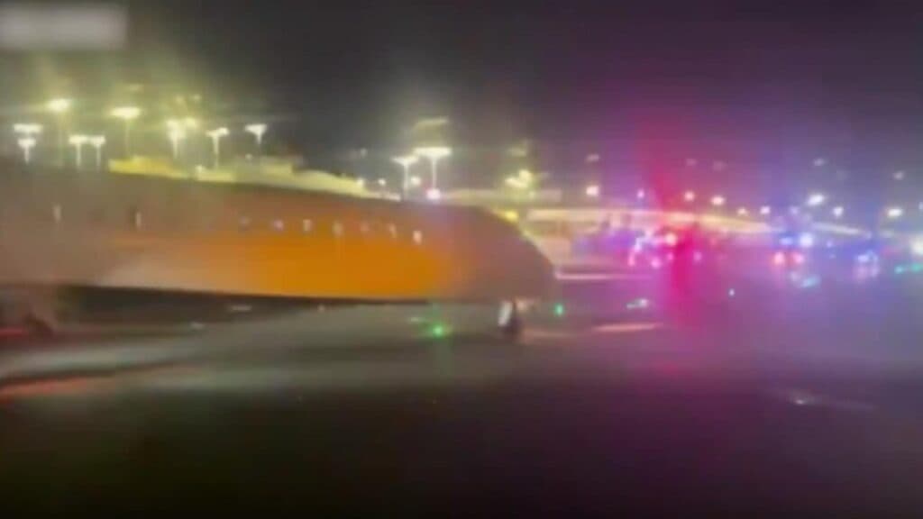 Coliziune aeriană în New York: zeci de pasageri în pericol și răniți în urma accidentului