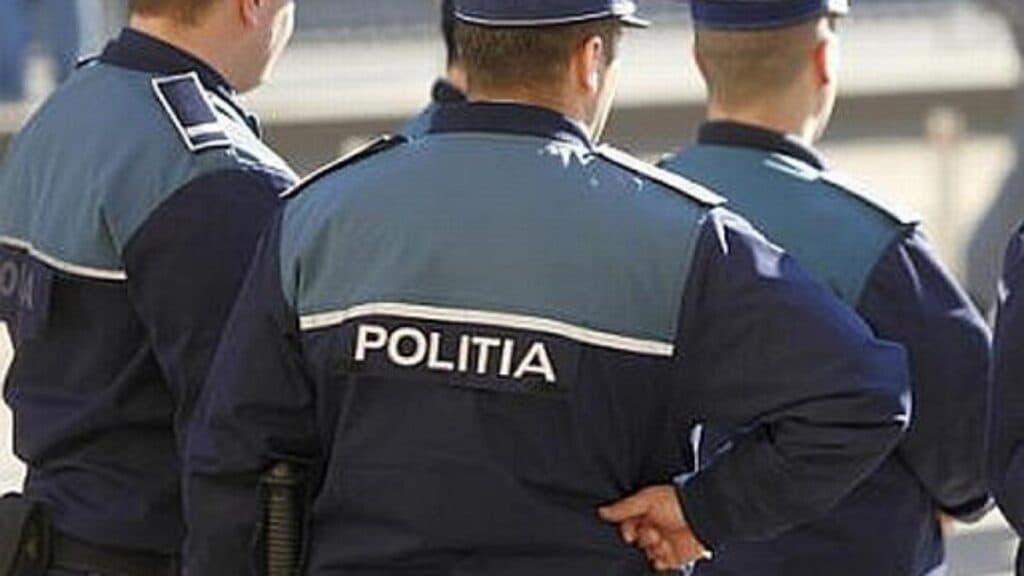 Salvarea unui suflet în Craiova: polițiștii intervin pentru a ajuta un bărbat aflat în pericol