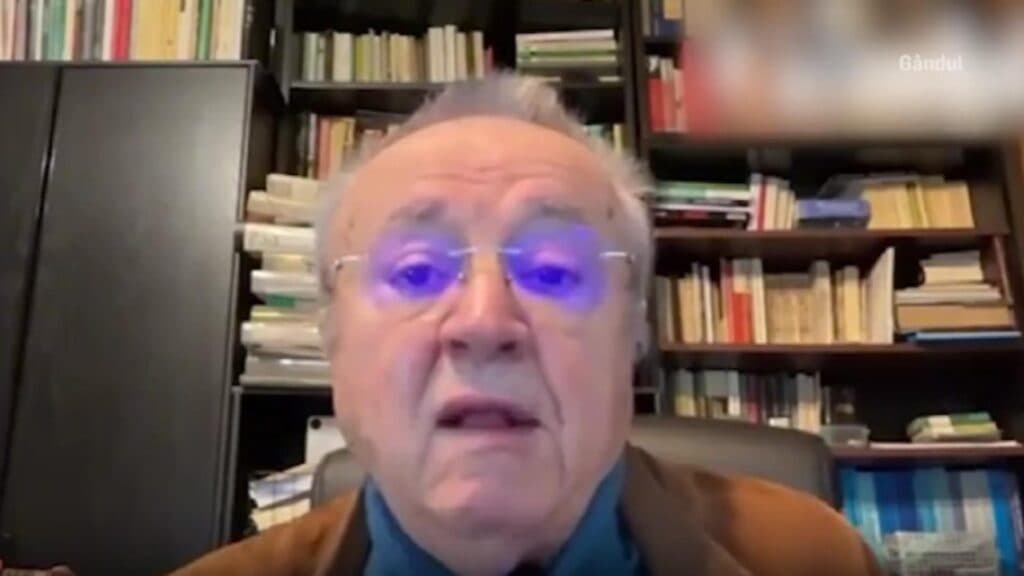 Ion Cristoiu: „Decizia privind pensiile speciale, suspendată de CCR din rațiuni politice!”