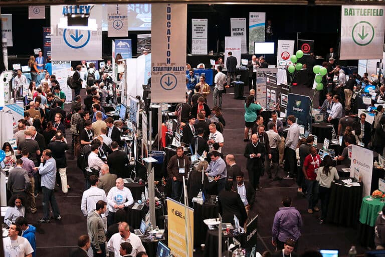 Numărătoarea inversă a început: Crește-ți vizibilitatea, atracția și dezvoltarea la masa ta de expunere de la TechCrunch Disrupt 2025