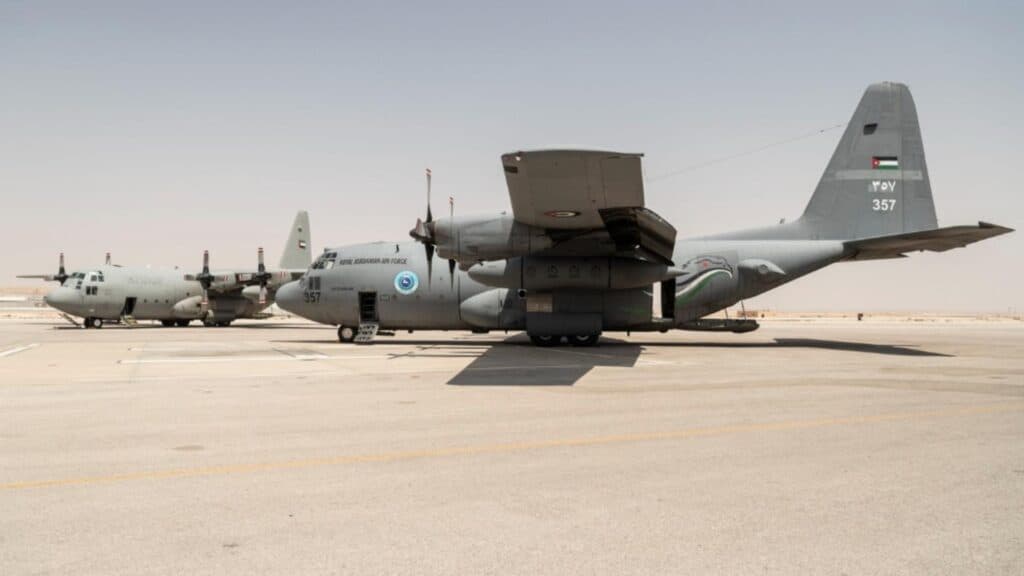 Alarmă la o bază militară din Germania: un avion trasnit în timpul decolării