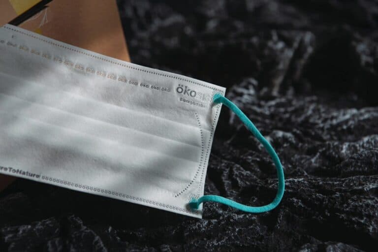 Okosix va prezenta plasticul său biodegradabil la TechCrunch Disrupt 2025