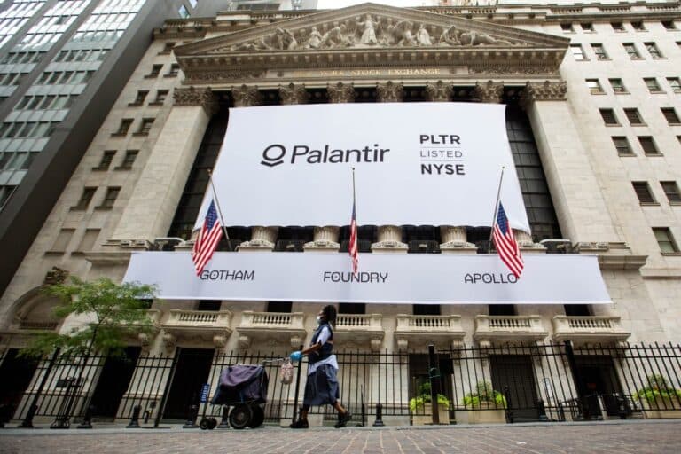 Palantir și Lumen își unesc forțele într-o colaborare de 200 de milioane de dolari pentru servicii AI destinate afacerilor