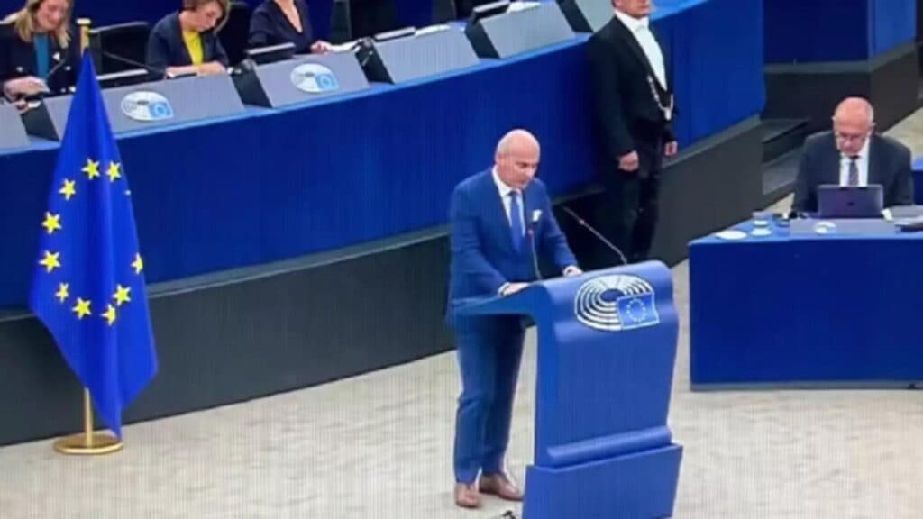 Rareș Bogdan, intervenție electrizantă în Parlamentul European: „Așteptăm să sosească Putin cu tancul pentru a reacționa?”