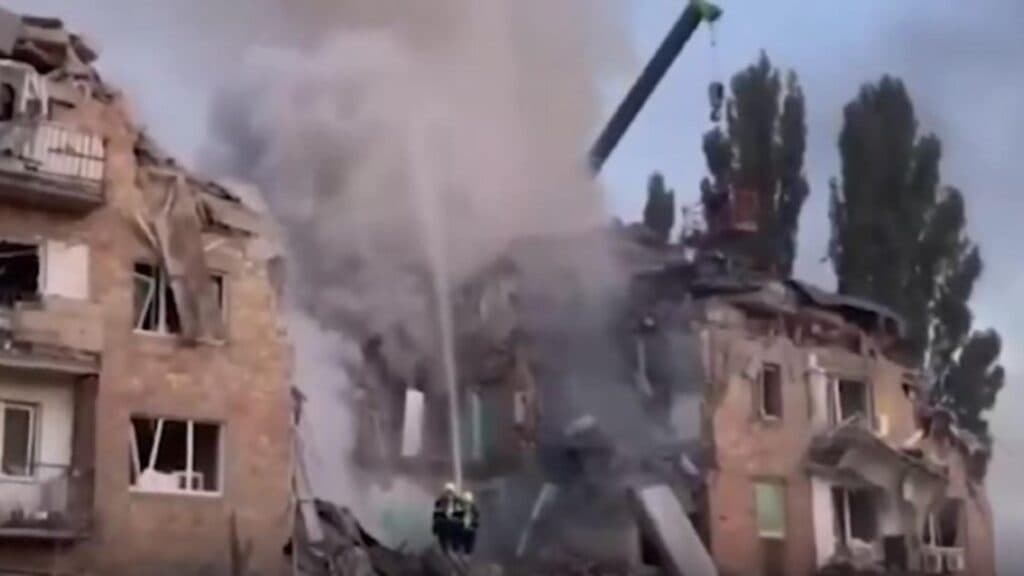 Conflictul din Ucraina, ziua 1346: Ucraina atacă o centrală termică din Rusia