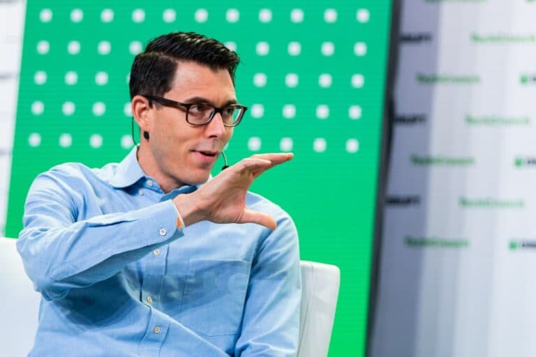 CEO-ul Rivian preia conducerea marketingului într-o restructurare înainte de lansarea modelului R2